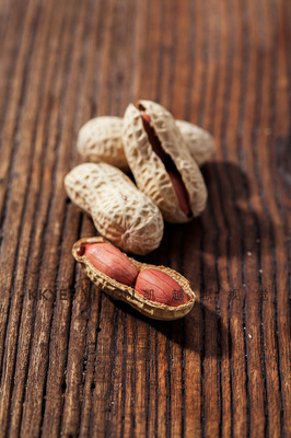 光影下的美味 如何通過靜物攝影提升花生堅(jiān)果等干果產(chǎn)品的銷售力